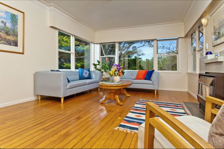 Photo of property in 26 Alamein Avenue, Belmont, Auckland, 0622