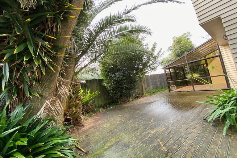 Photo of property in 1/8 Priestley Drive, Bucklands Beach, Auckland, 2014