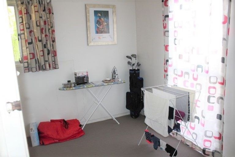 Photo of property in 10 Lynley Place, Pakuranga Heights, Auckland, 2010