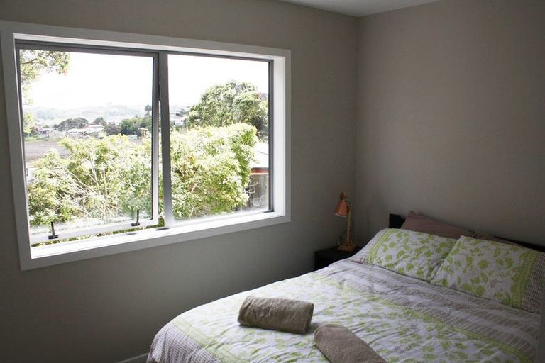 Photo of property in 39 Long Street, Raglan, 3225