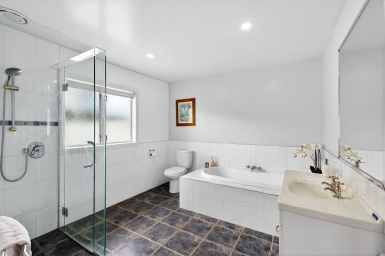 Photo of property in Cheltenham Court, 607 Market Street South, Hastings, 4122
