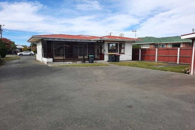 Photo of property in 146 Springs Road, Hornby, Christchurch, 8042