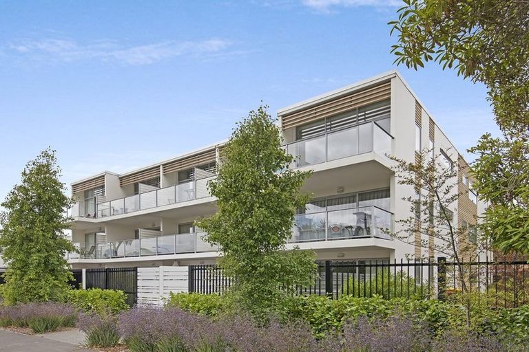 Photo of property in 11/180 Peterborough Street, Christchurch Central, Christchurch, 8013