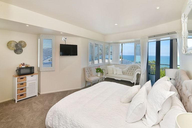 Photo of property in 44 Marellen Drive, Red Beach, 0932