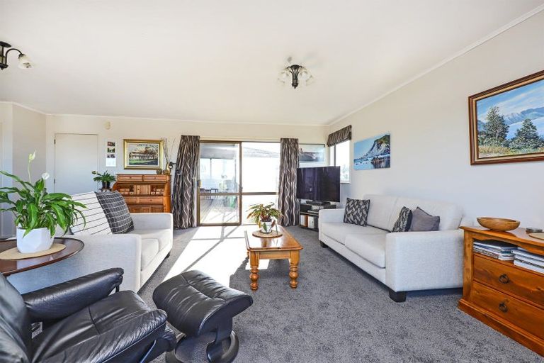 Photo of property in 83 Churchill Drive, Taradale, Napier, 4112
