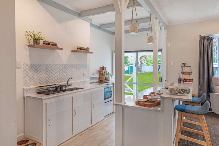 Photo of property in 95 Russell Street, Westport, 7825