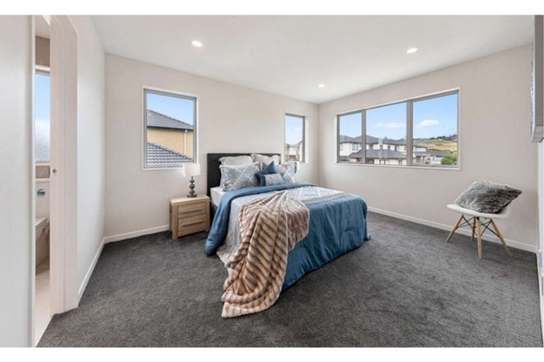Photo of property in 29 Carrickdawson Drive, Flat Bush, Auckland, 2019