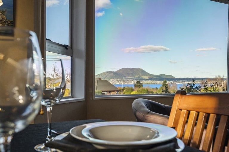 Photo of property in 11a Kinder Street, Acacia Bay, Taupo, 3330