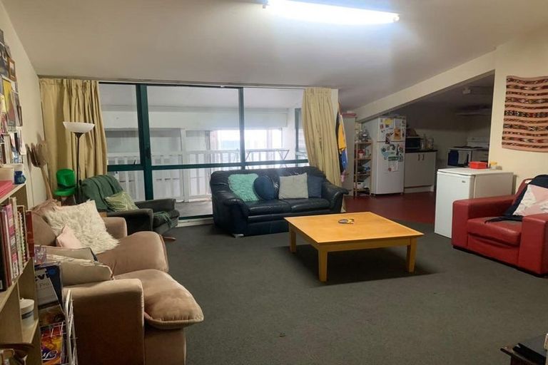 Photo of property in 5u8 Hopper Street, Mount Cook, Wellington, 6011