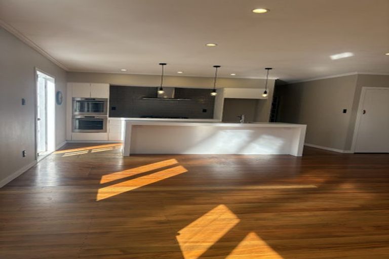 Photo of property in 119 Milton Road, Bluff Hill, Napier, 4110