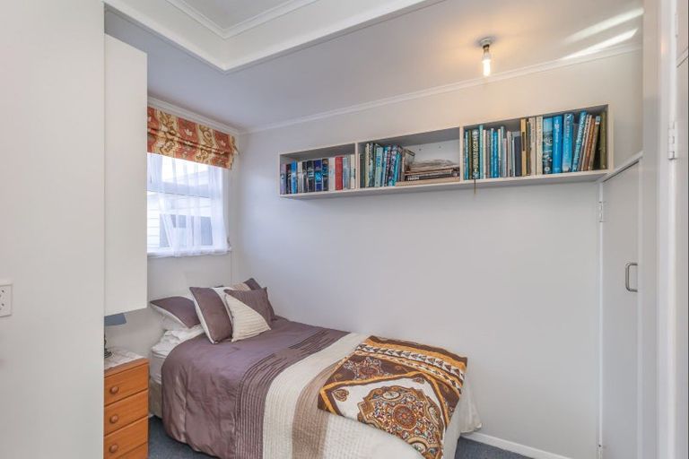 Photo of property in 15 Duke Street, Levin, 5510