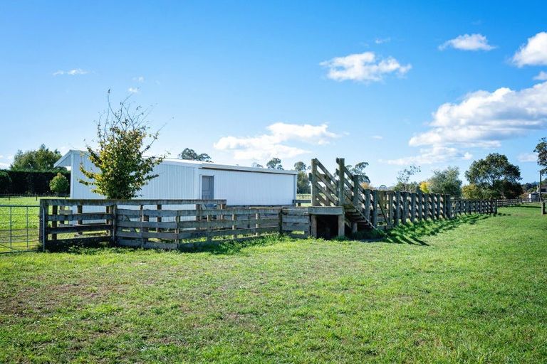 Photo of property in 14 Stock Road, Bridge Pa, Hastings, 4175