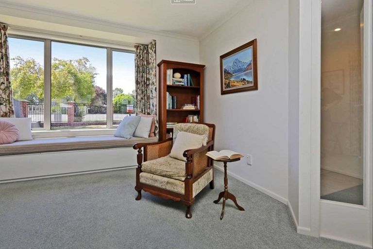 Photo of property in 85a Napier Road, Havelock North, 4130