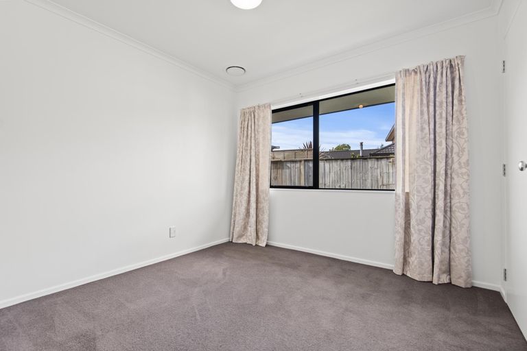 Photo of property in 9 Alpine Grove, Kelvin Grove, Palmerston North, 4414