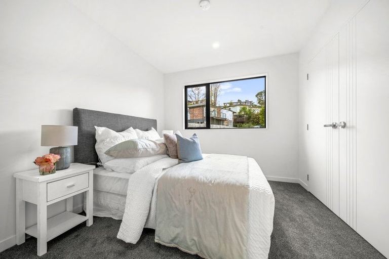 Photo of property in 33c Saint Peters Street, Northcote, Auckland, 0627