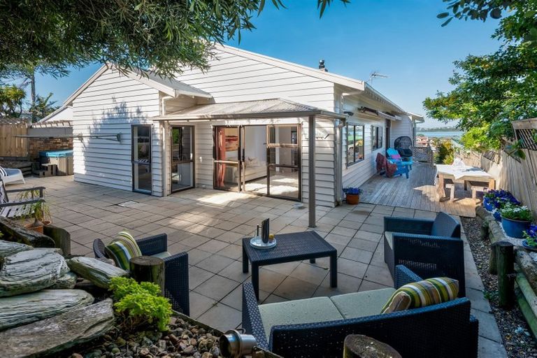 Photo of property in 22 Morrow Avenue, Bucklands Beach, Auckland, 2012