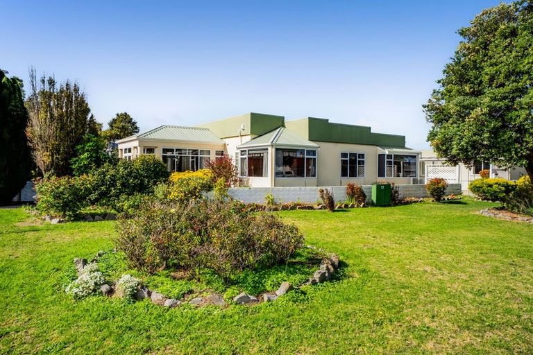 Photo of property in 74 South Road, Manaia, 4612