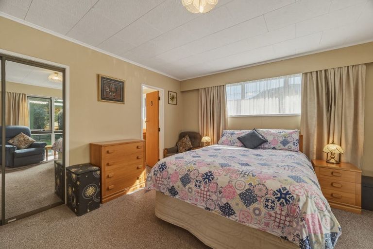 Photo of property in 5 Corilin Place, Mangakakahi, Rotorua, 3015