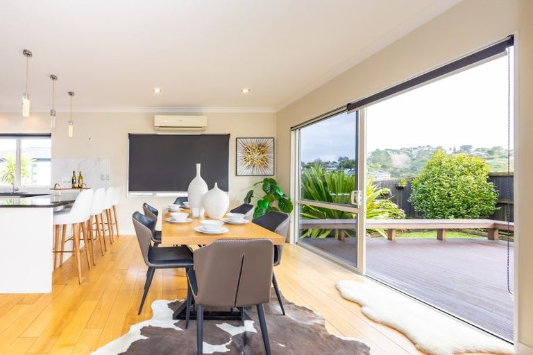 Photo of property in 21 Hornbill Drive, Fairview Heights, Auckland, 0632