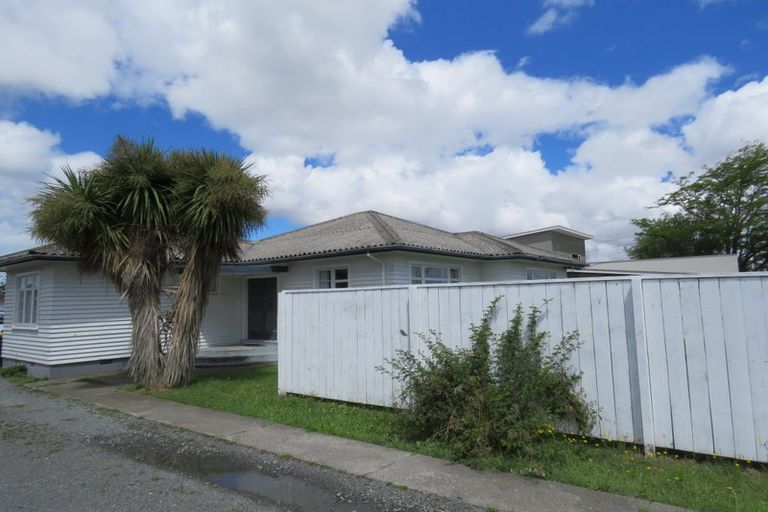 Photo of property in 52 Waimairi Road, Upper Riccarton, Christchurch, 8041