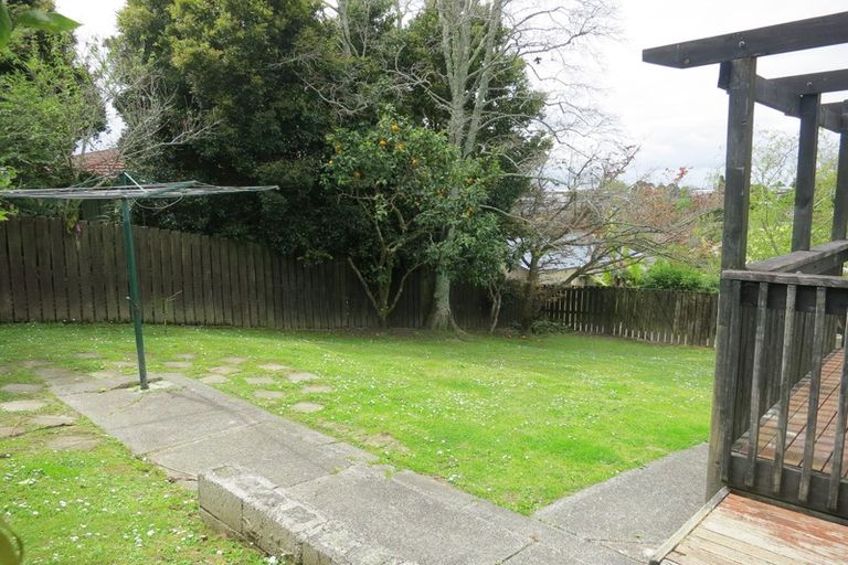 Photo of property in 43 Pisces Road, Glen Eden, Auckland, 0602