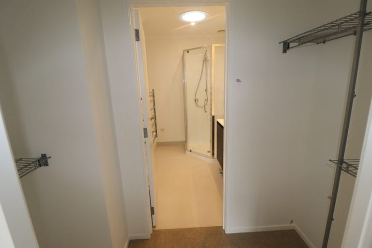 Photo of property in 34 Hobsonville Point Road, Hobsonville, Auckland, 0616