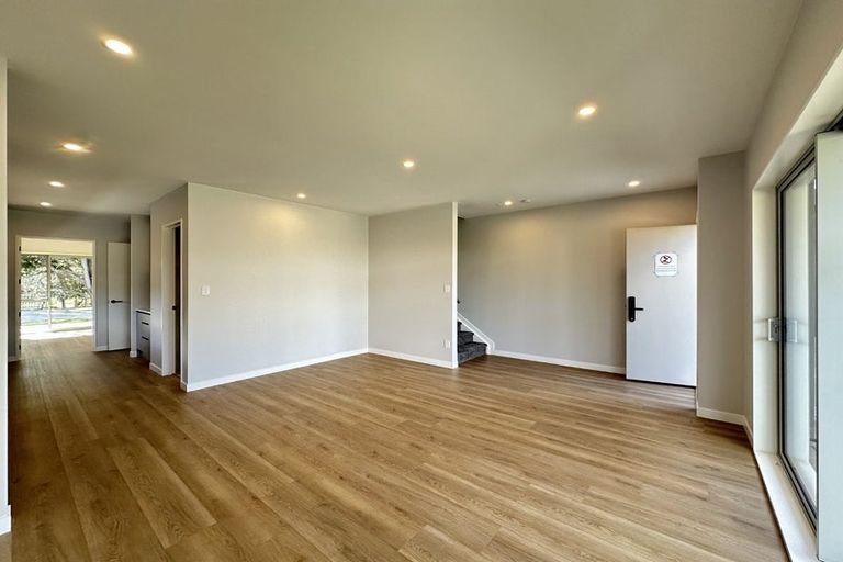 Photo of property in 25 Yellow Pear Lane, Karaka, 2578