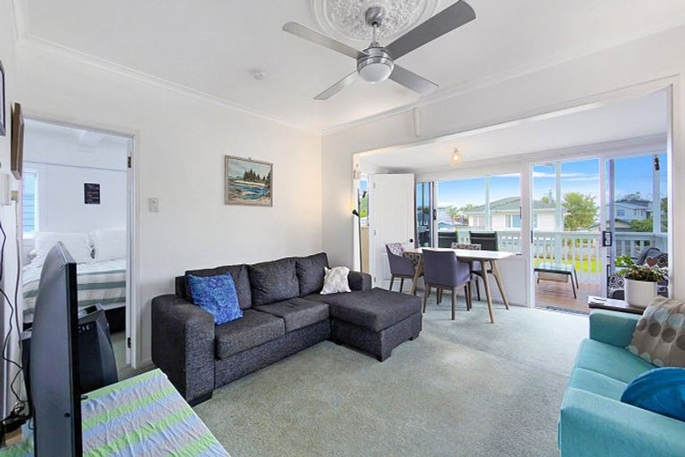 Photo of property in 11 Tatahi Street, Te Puru, Thames, 3575