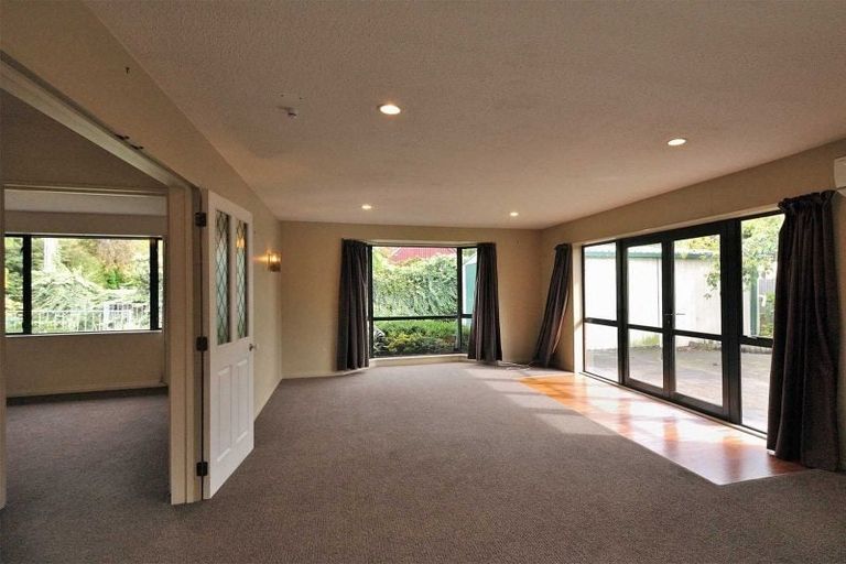 Photo of property in 2/10 Sefton Street, Belfast, Christchurch, 8051