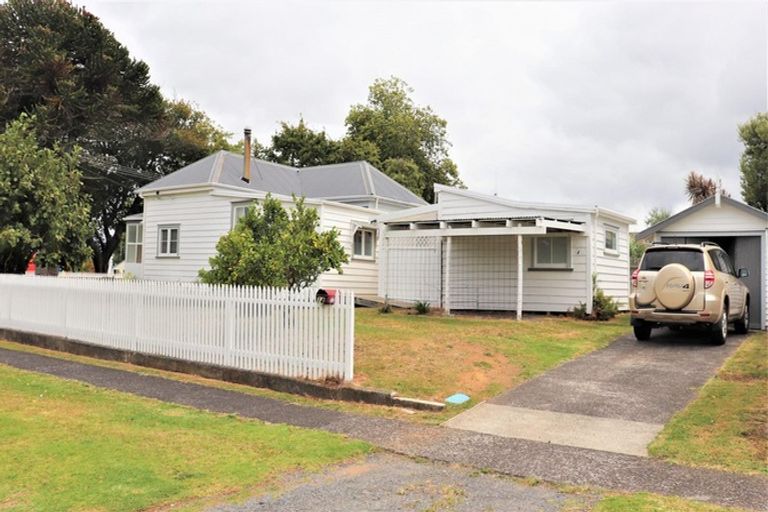 Photo of property in 14 Featon Road, Waihi, 3610