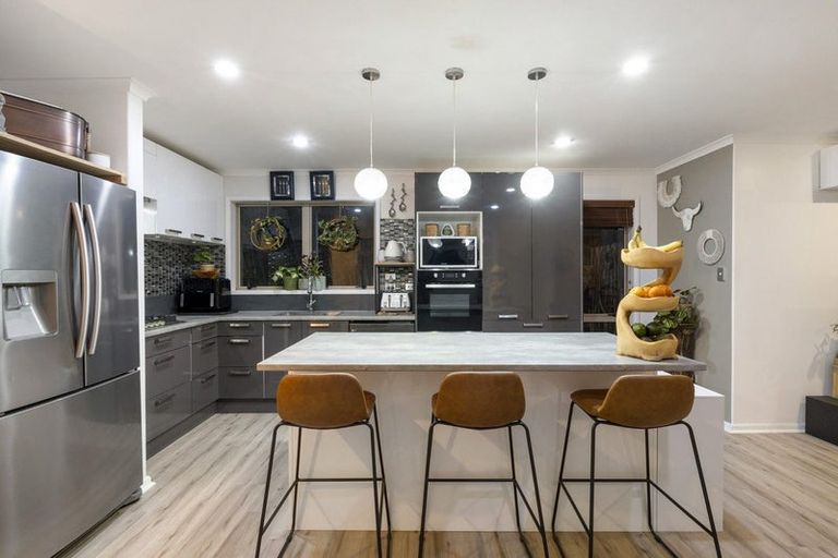 Photo of property in 39 Millennial Way, Orewa, 0931