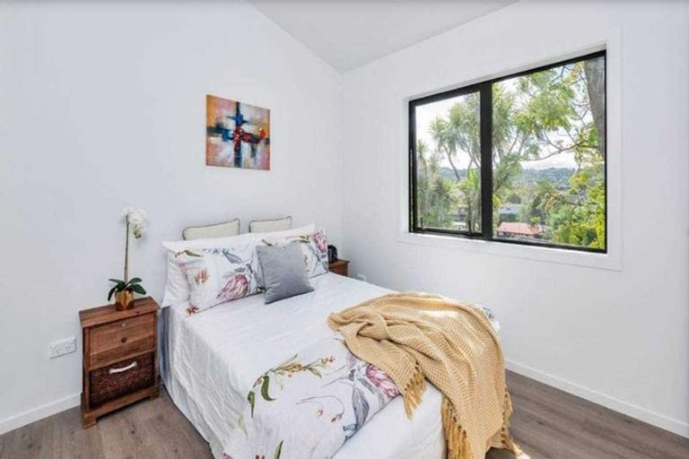 Photo of property in 34 Oaktree Avenue, Browns Bay, Auckland, 0630
