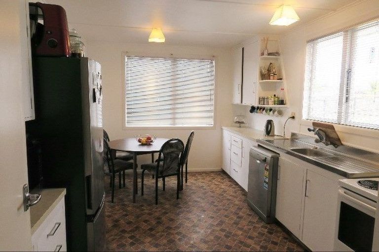 Photo of property in 15 Kaka Crescent, Tokoroa, 3420