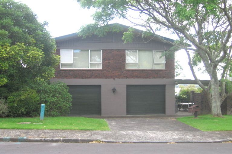 Photo of property in 2/74 Mcbreen Avenue, Northcote, Auckland, 0627