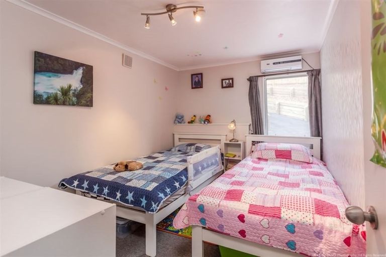 Photo of property in 1/15 Newington Road, Henderson, Auckland, 0612