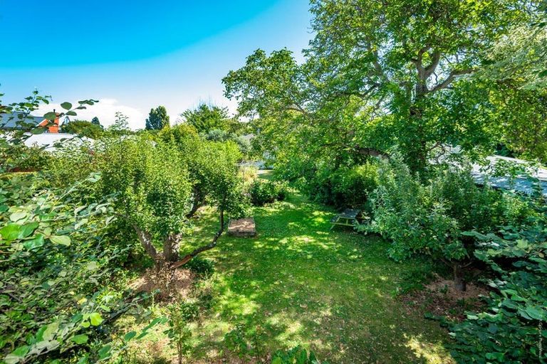 Photo of property in 37 Aynsley Terrace, Hillsborough, Christchurch, 8022