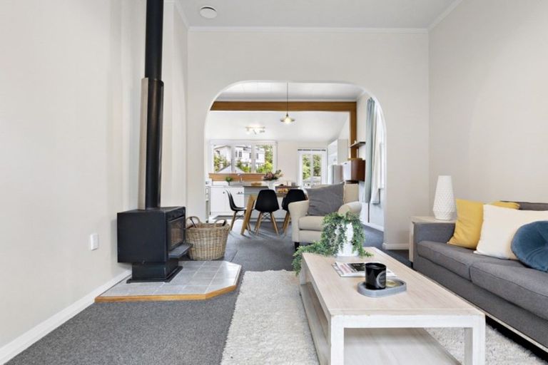 Photo of property in 26 Tanera Crescent, Brooklyn, Wellington, 6021