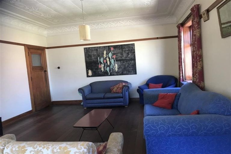 Photo of property in 49 Tanera Crescent, Brooklyn, Wellington, 6021