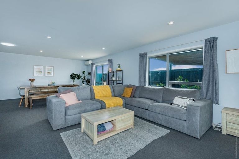 Photo of property in 33 Champagne Avenue, Yaldhurst, Christchurch, 8042