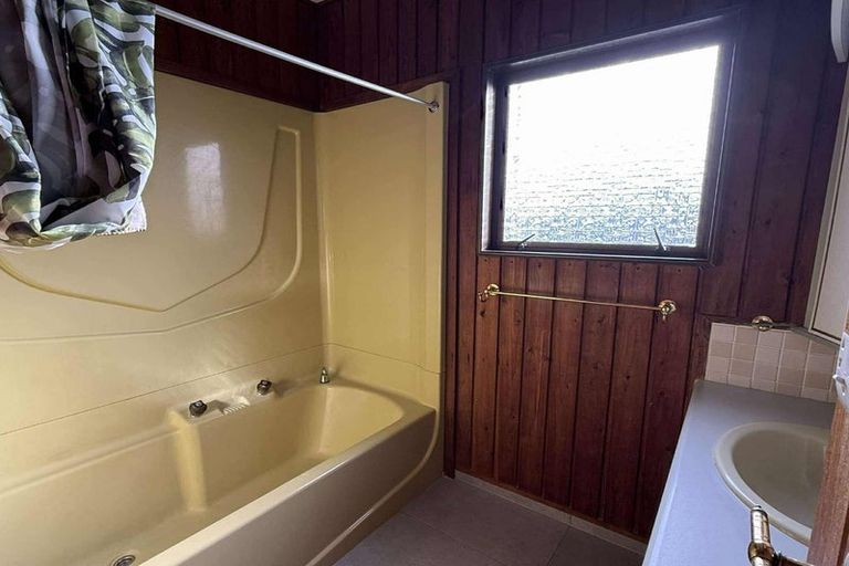 Photo of property in 31 Meeanee Quay, Westshore, Napier, 4110