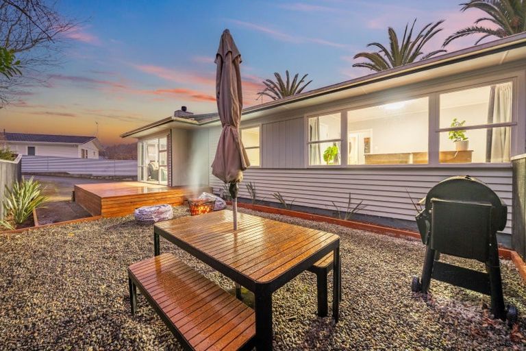 Photo of property in 39 Mountbatten Grove, Clouston Park, Upper Hutt, 5018