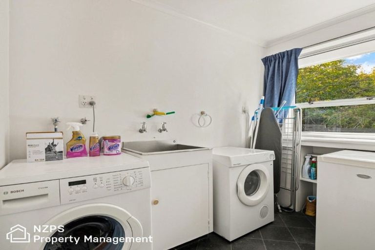 Photo of property in 17 Walter Street, The Glen, Dunedin, 9011