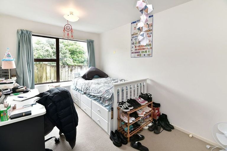 Photo of property in 4b Kathy Terrace, Stanmore Bay, Whangaparaoa, 0932