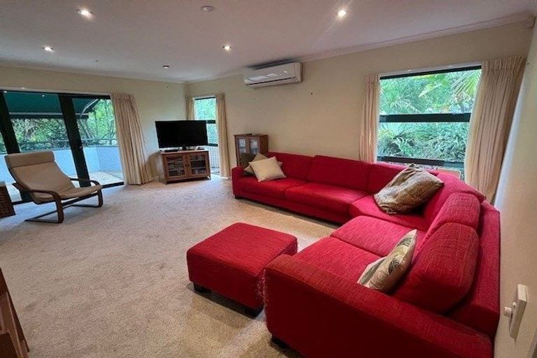 Photo of property in 2/7 Bretton Lane, Howick, Auckland, 2014