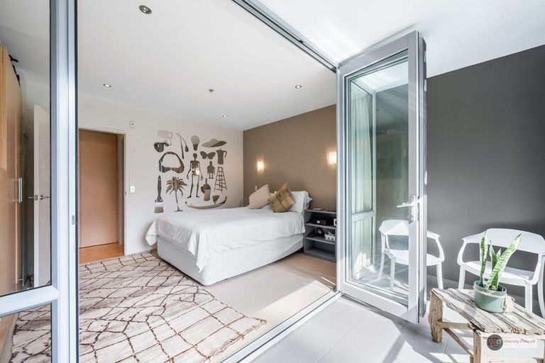 Photo of property in Sanctum Apartment, 10 Ebor Street, Te Aro, Wellington, 6011
