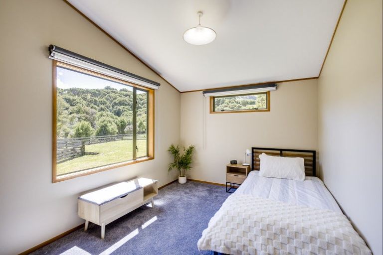 Photo of property in 1079 Ellis Wallace Road, Eskdale, Napier, 4182