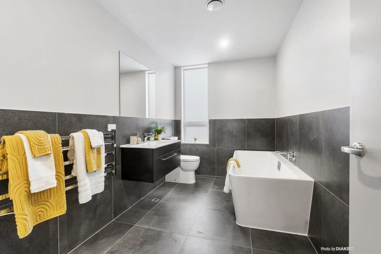 Photo of property in 12/6u Bushland Grove, Paparangi, Wellington, 6037