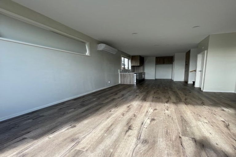 Photo of property in 14 Minhas Road, Papakura, 2110