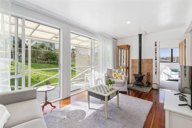 Photo of property in 27 Langton Road, Stanmore Bay, Whangaparaoa, 0932