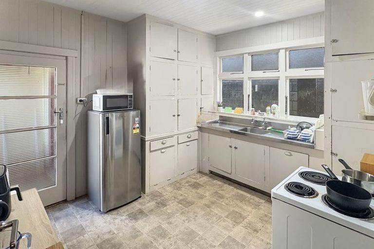 Photo of property in 402b Queen Street East, Hastings, 4122